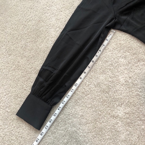 Abercrombie And Fitch Cropped Stretchy Stain Fabric Black Long Sleeve Top Size M - Picture 6 of 10